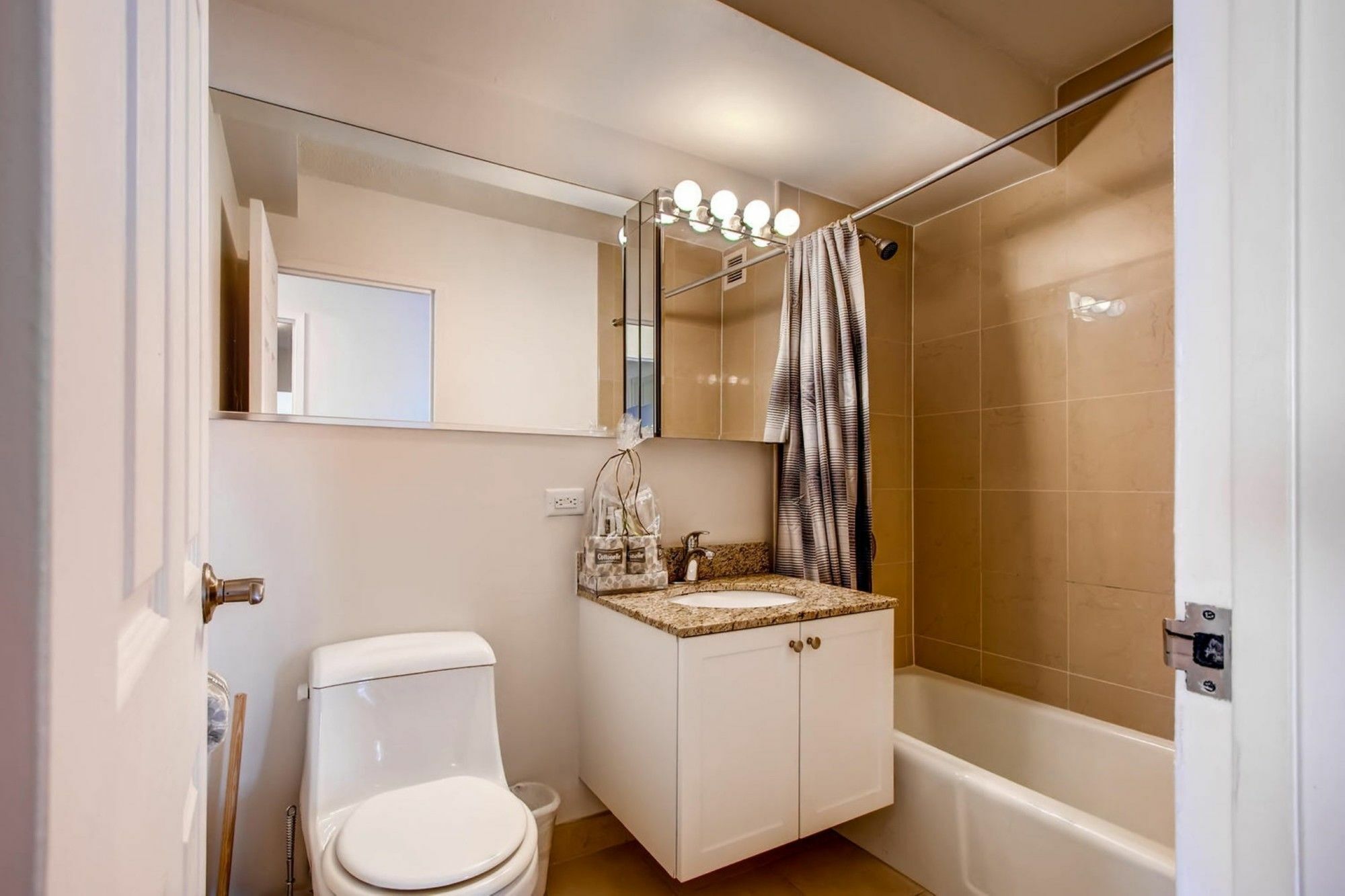 Global Luxury Suites At The Commonwealth บอสตัน ภายนอก รูปภาพ