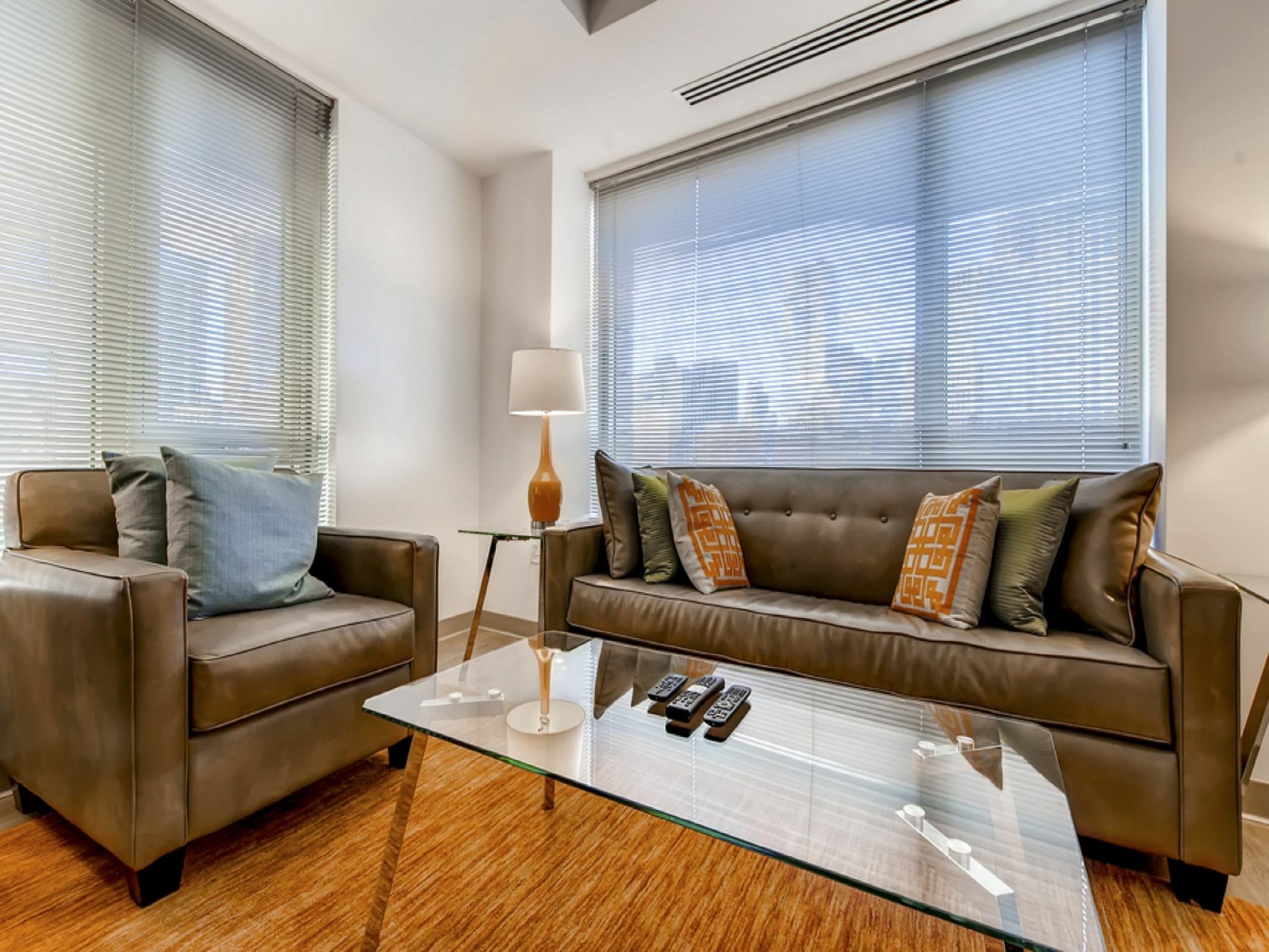 Global Luxury Suites At The Commonwealth บอสตัน ภายนอก รูปภาพ