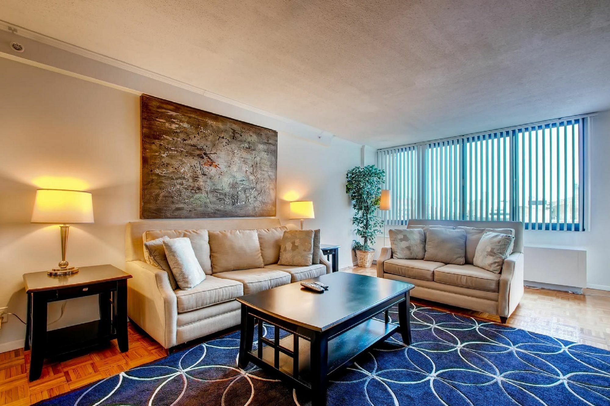 Global Luxury Suites At The Commonwealth บอสตัน ภายนอก รูปภาพ